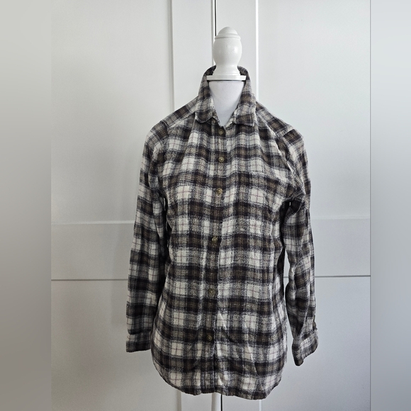 American Eagle Amazingly Sodt Plaid Button-Up Shirt - Picture 2 of 11